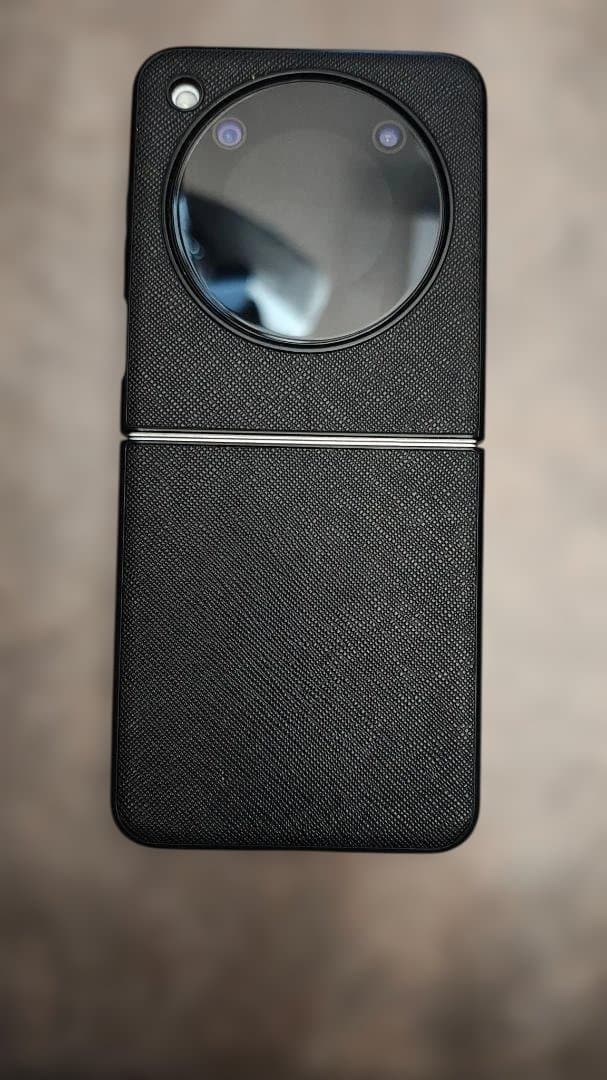 Libero Flip A304ZT　ワイモバイル版（ブラックカバー付）