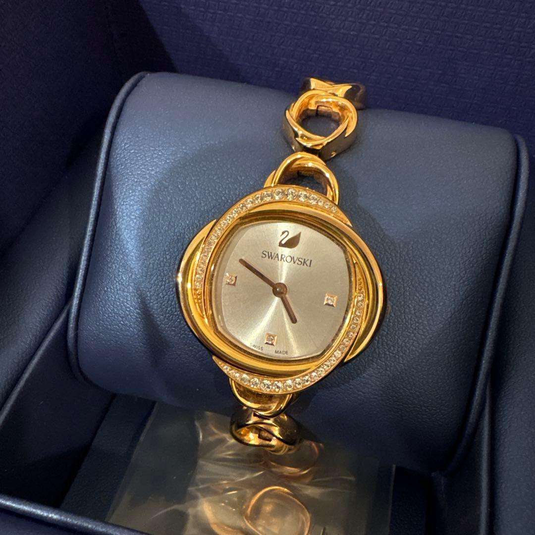 美品【SWAROVSKY】　クリスタルフラワーウォッチ