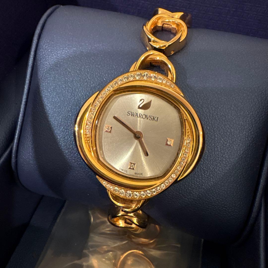 美品【SWAROVSKY】　クリスタルフラワーウォッチ