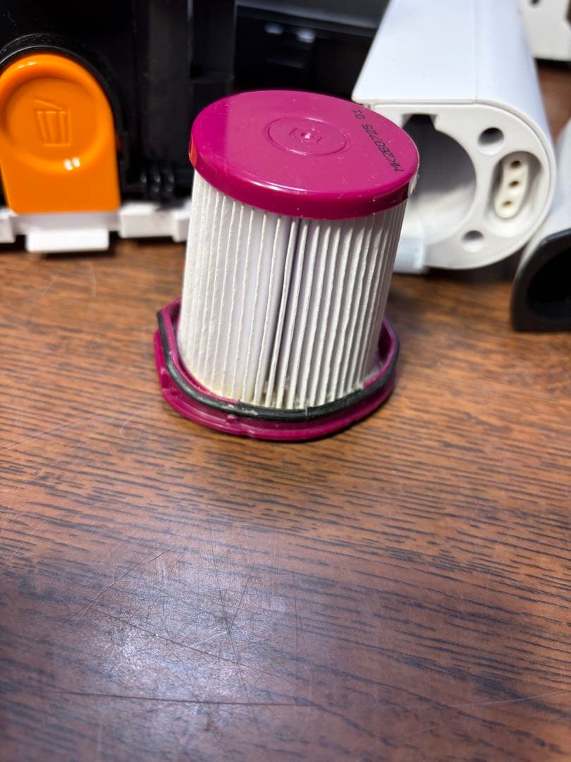 Sharkコードレススティッククリーナー LC150J T6管理番号1025 ￼