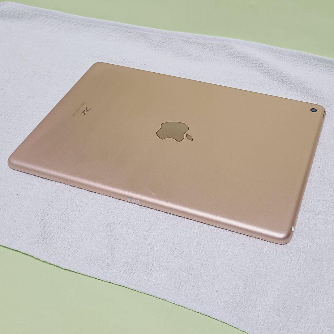 Apple iPad 第8世代 32GB Wi-Fiモデル 10.2インチ