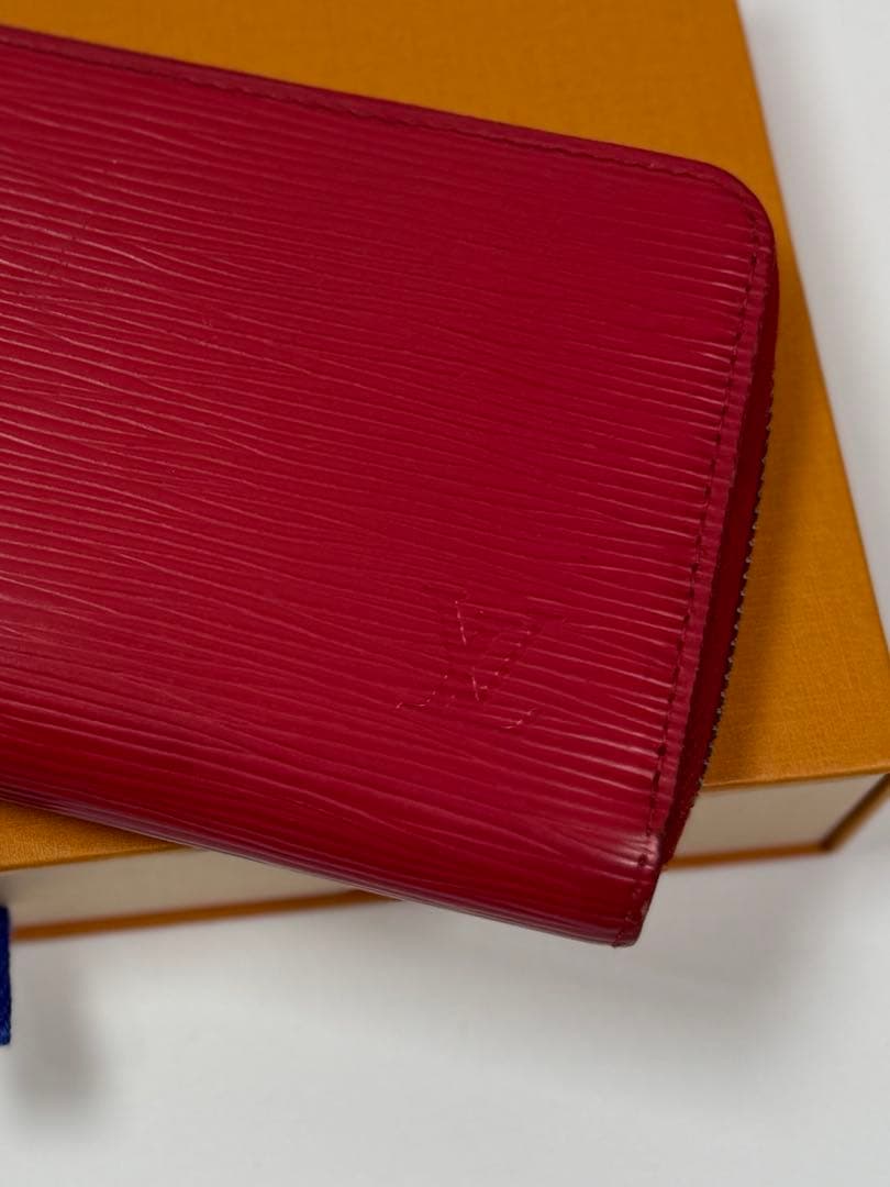 【極美品】ルイヴィトン エピ ジッピーウォレット 赤 レッド 長財布　正規品