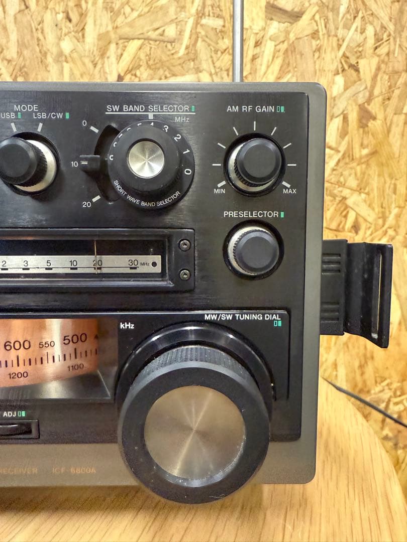 d*7様 SONY ICF-6800A FM/AMラジオ