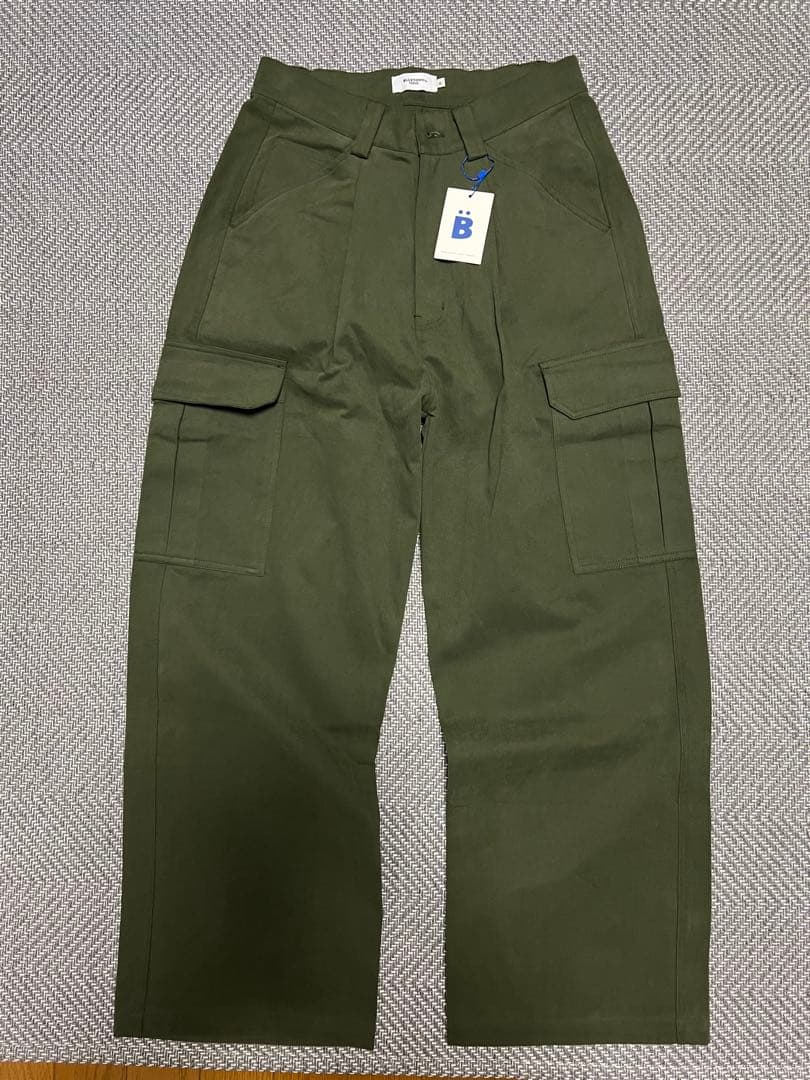ストレートカーゴパンツ B5063 オリーブ　Mサイズ