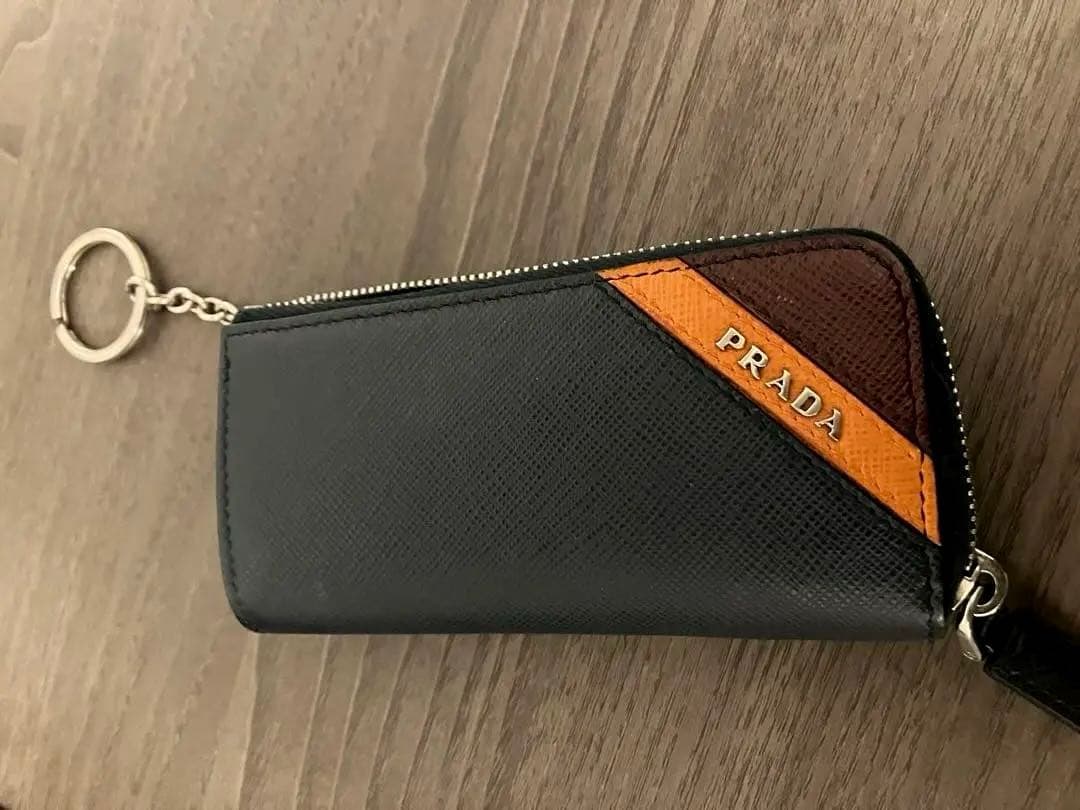 プラダ　キーケース　ケース