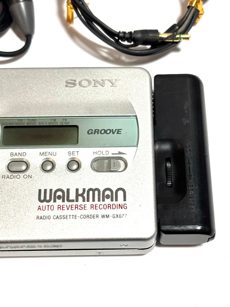 SONY ラジオ録音機能付き カセットウォークマン WM-GX677 整備品①