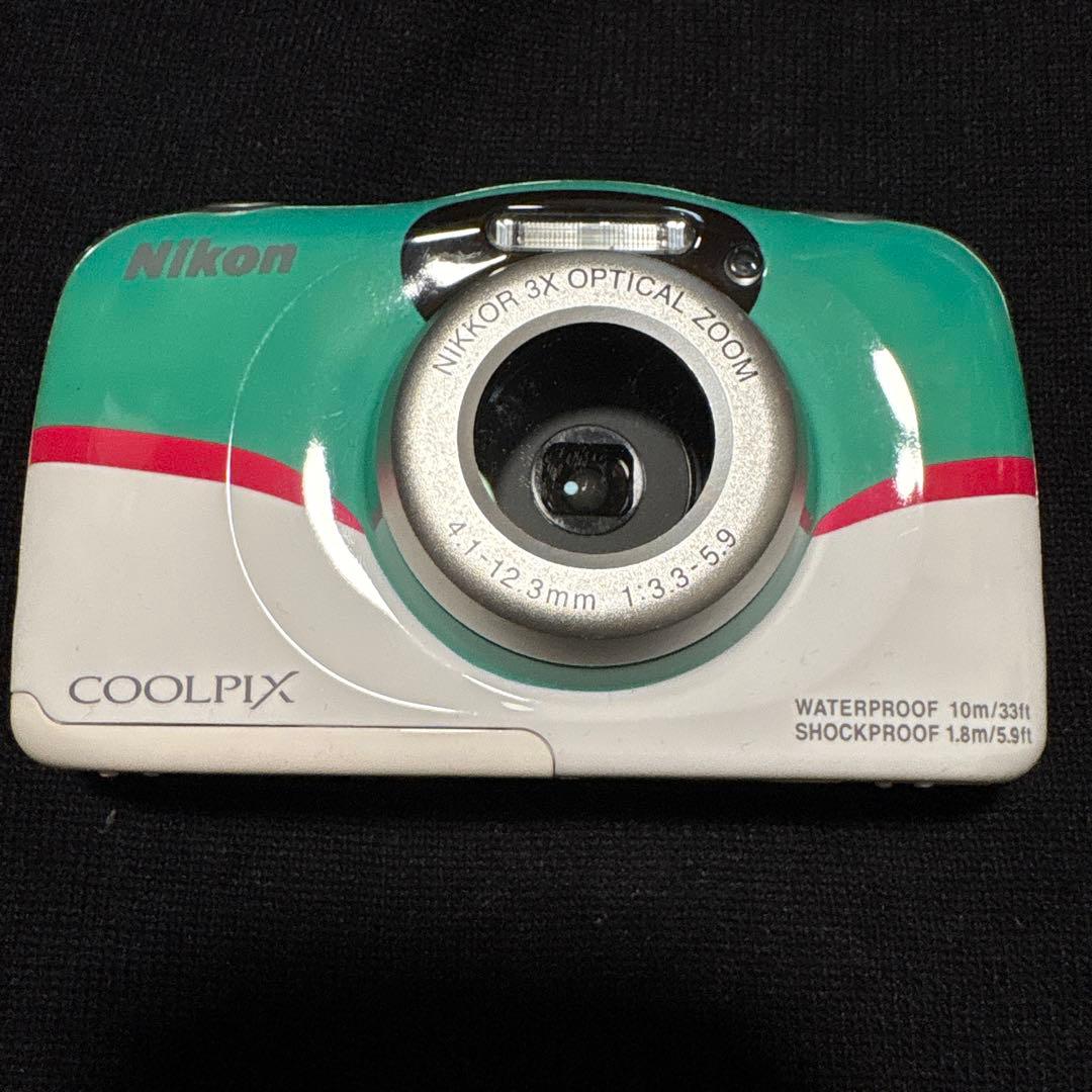 レア♪Nikon COOLPIX W100 新幹線E5系はやぶさモデル 限定品