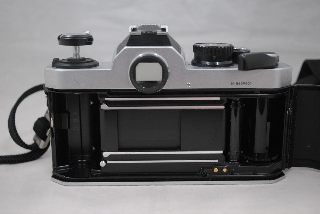 [1850]Nikon FM2　フィルムカメラ　一眼レフ　ボディ　ジャンク