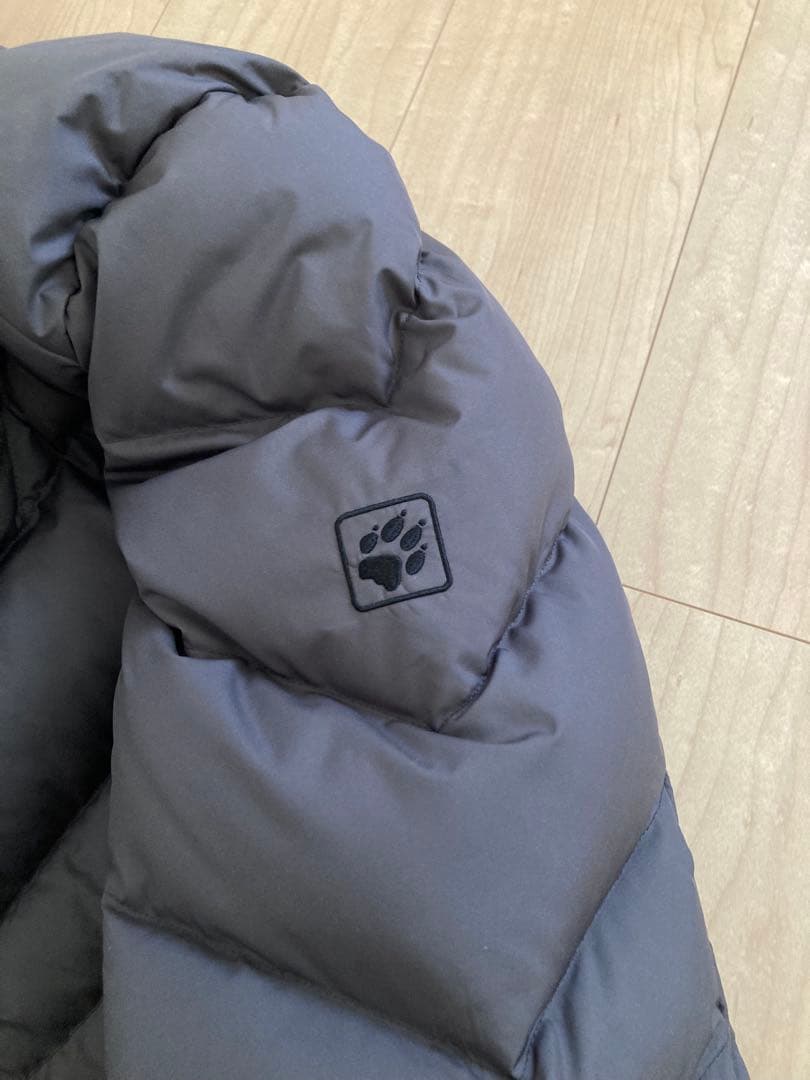 美品Jack Wolfskin ジャックウルフスキン　ダウンジャケット700fp