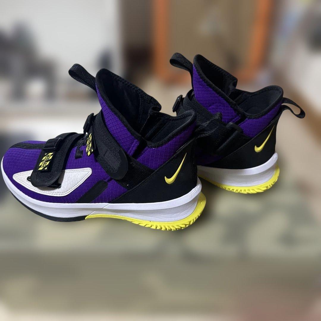 ⭐️美品⭐️2足NIKEレブロンソルジャー/紫とホワイト