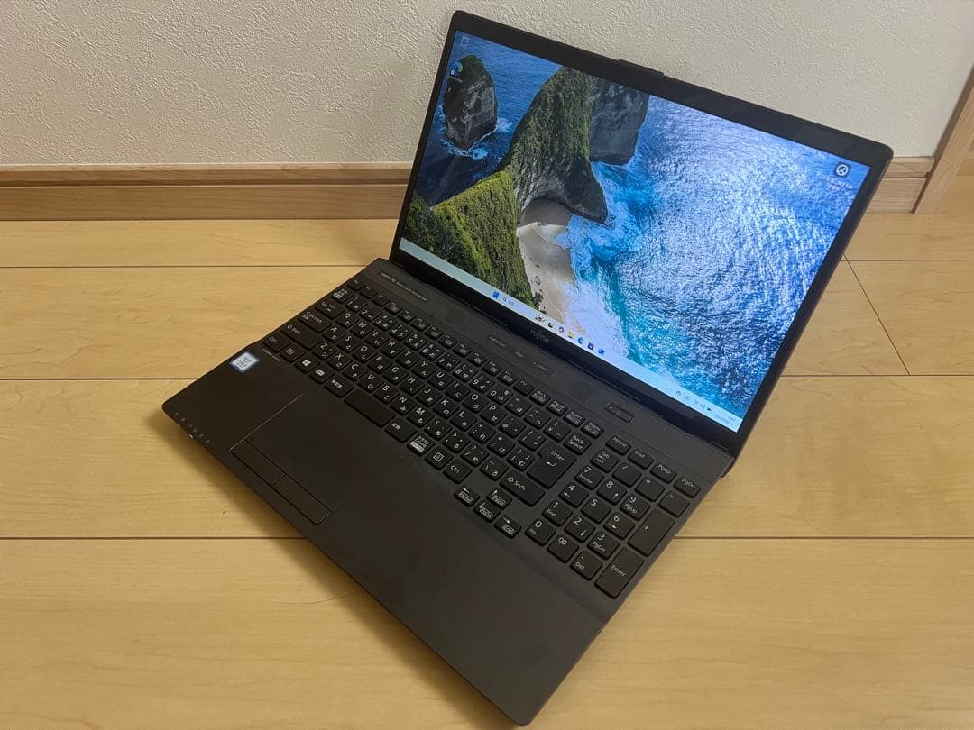 富士通 FMV AH45/D1 Core i3 高速SSD Windows11