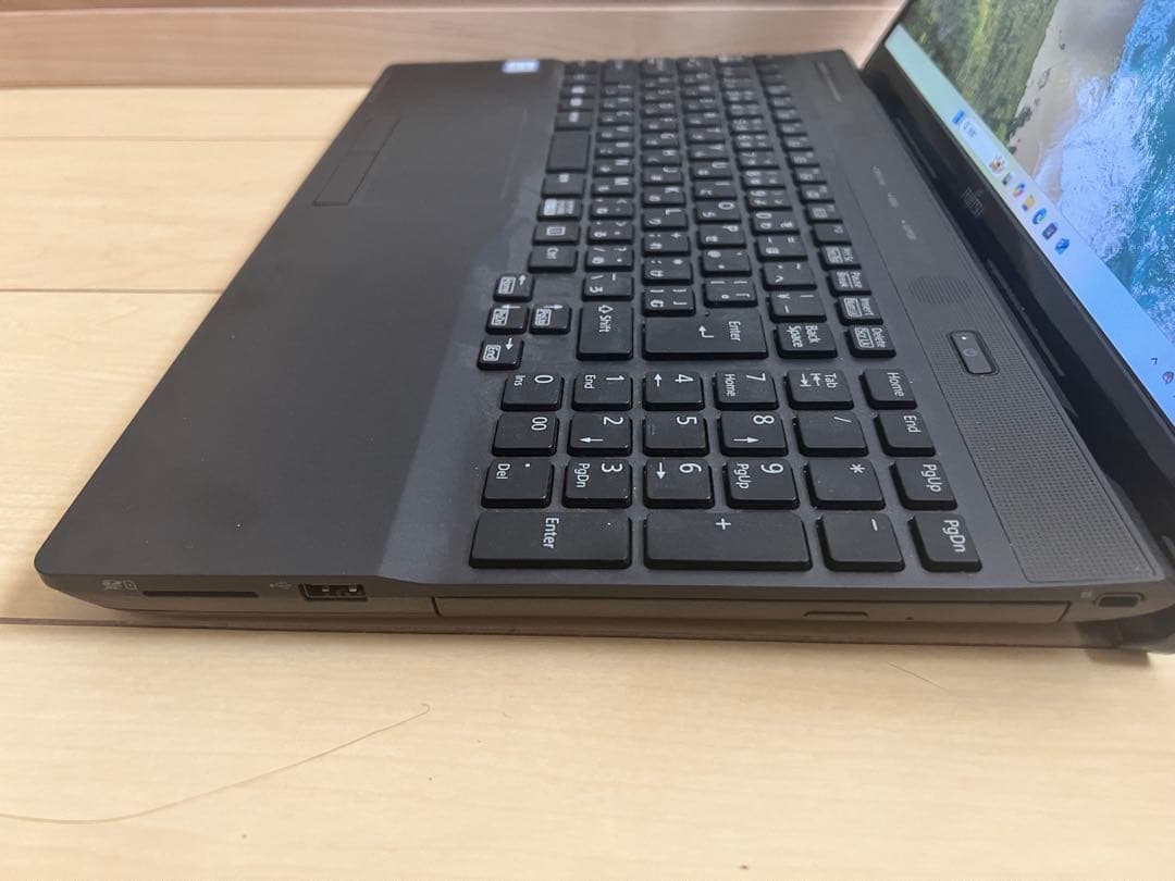 富士通 FMV AH45/D1 Core i3 高速SSD Windows11