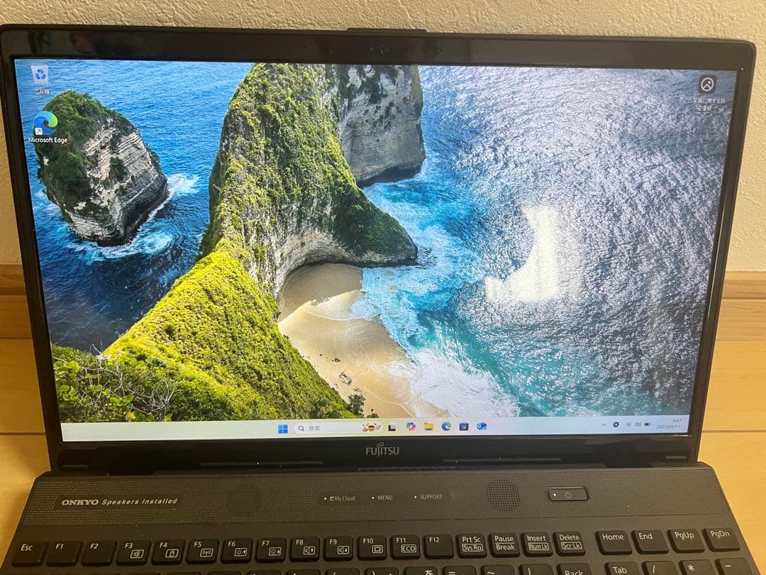富士通 FMV AH45/D1 Core i3 高速SSD Windows11