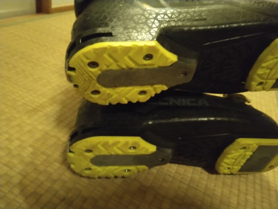 TECNICA Cochise 120　TLT ハイクモード付スキ―ブーツ