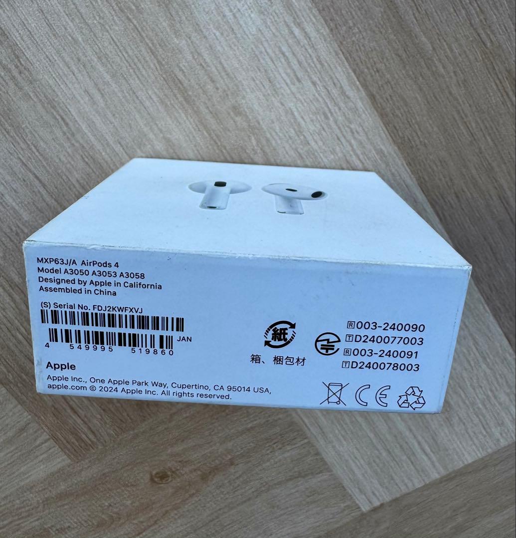 Apple AirPods 4 【ノイズキャンセリング非搭載】