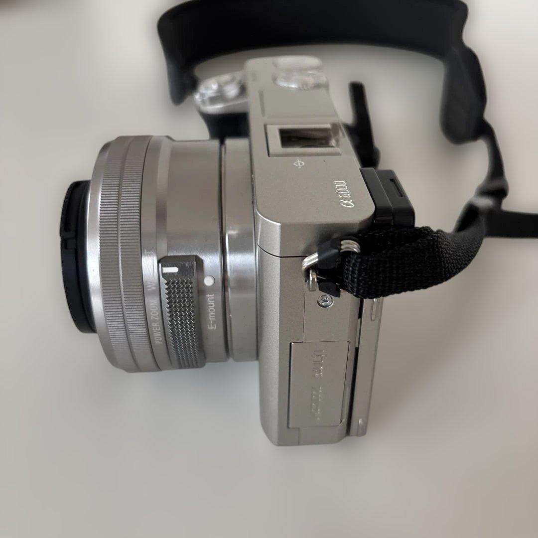 SONY α6000 ミラーレスダブルズームレンズカメラ
