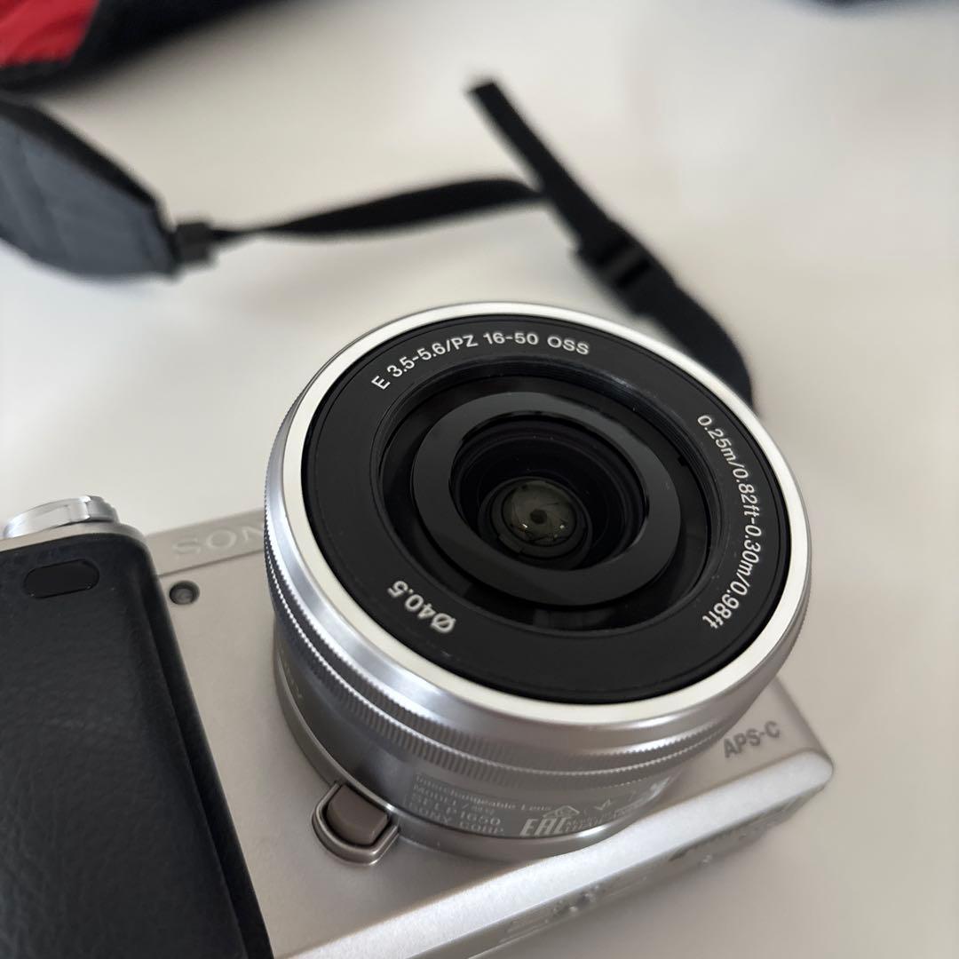 SONY α6000 ミラーレスダブルズームレンズカメラ