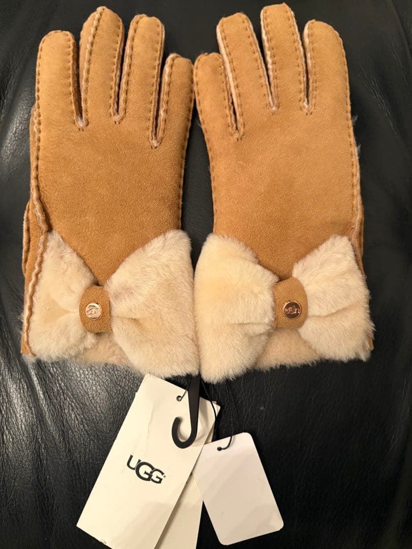 UGG 手袋 w bow shorty glove 未使用