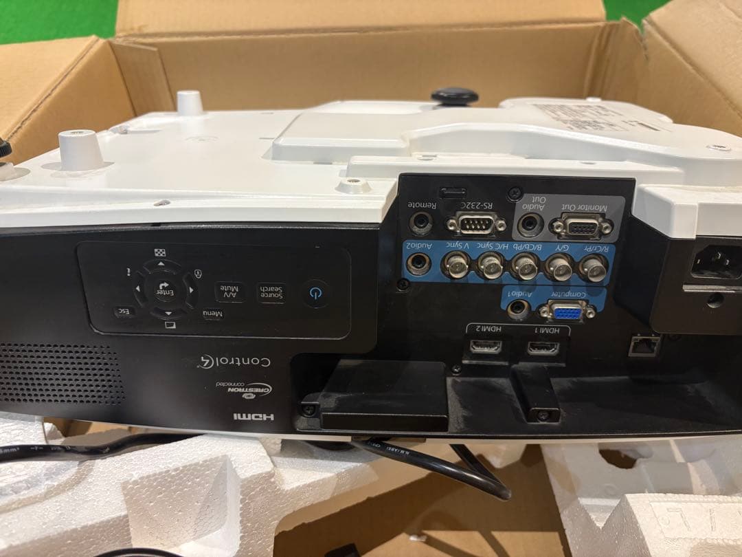 EPSON EB-5510プロジェクター本体 ジャンク品