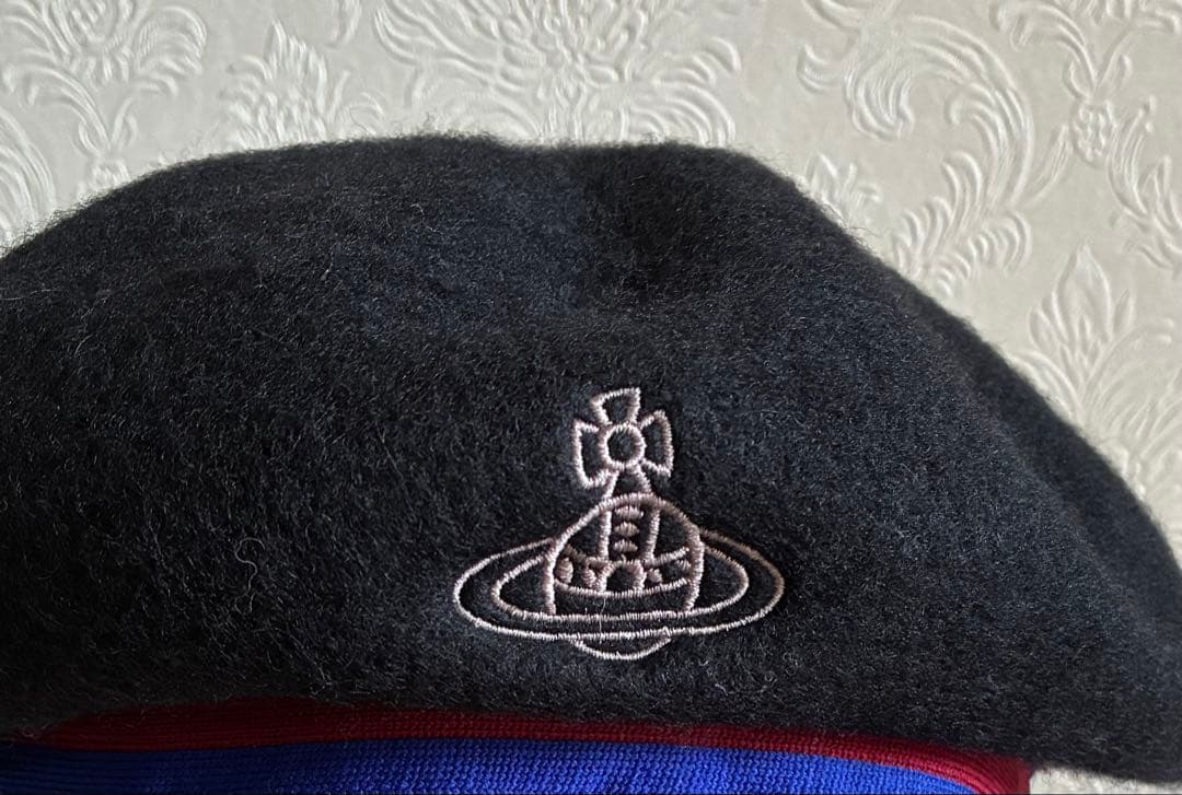 Vivienne Westwood オーブ刺繍　ベレー帽　ブラック