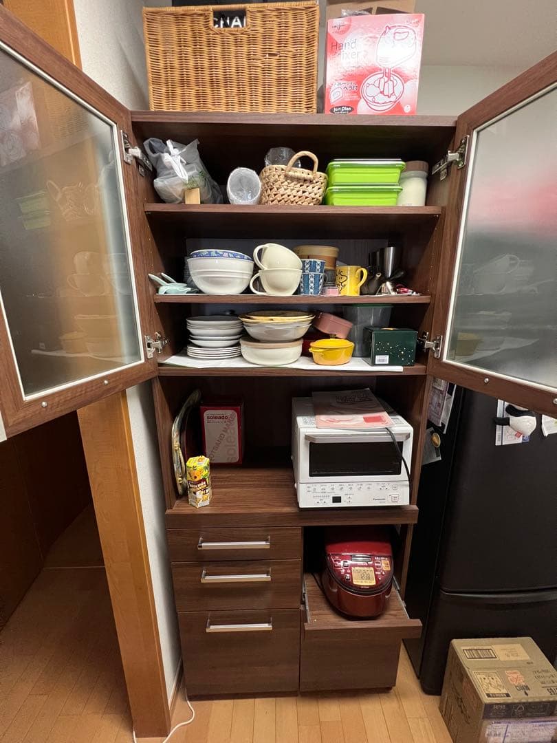 木製円形サイドテーブル 食器棚 ブラウン