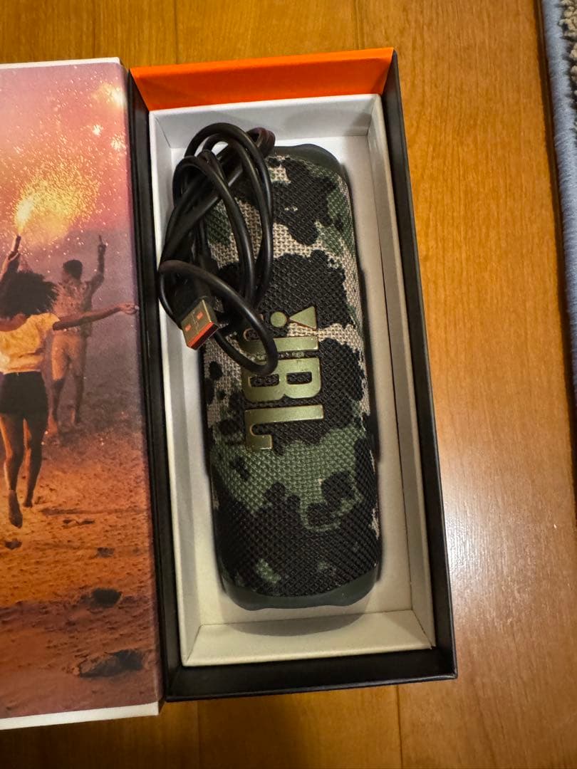 JBL FLIP6 迷彩 ワイヤレススピーカー