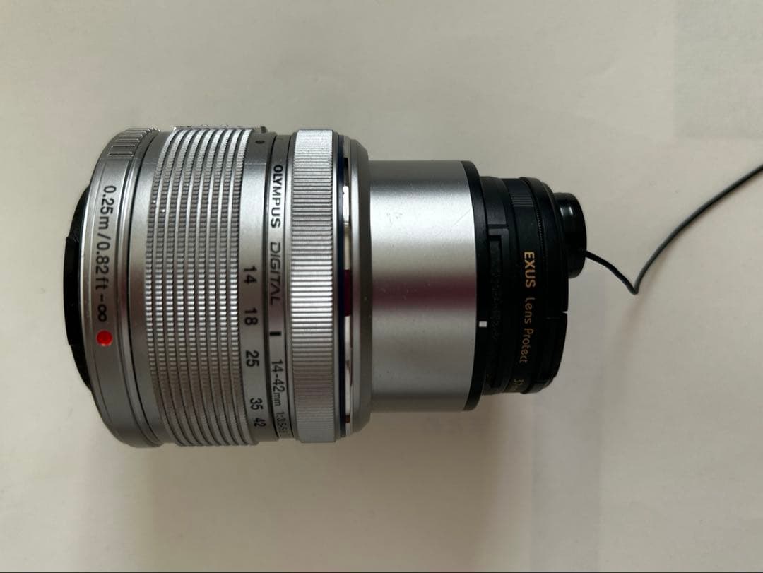 『美品』OLYMPUS ミラーレス一眼カメラ ホワイト 14-42mmレンズ付き