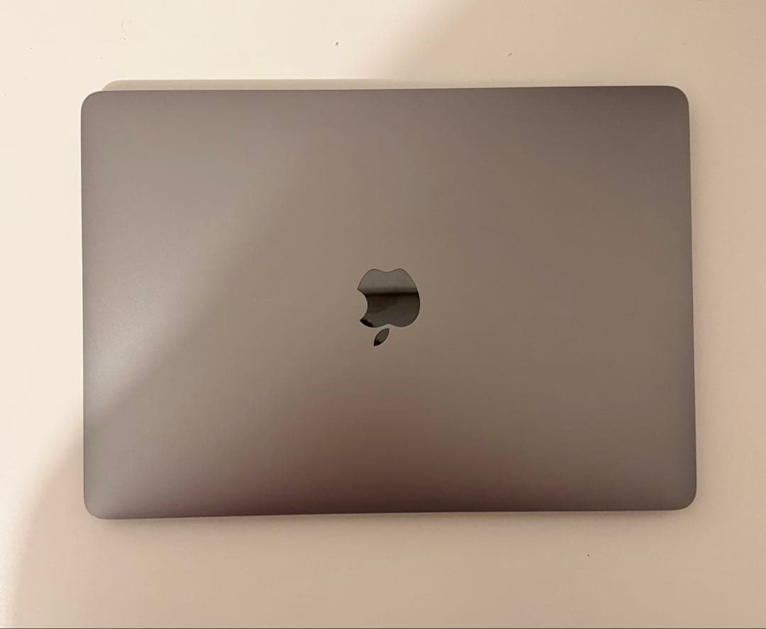 美品 Macbook Pro A1706 13インチ 今年最新mac os