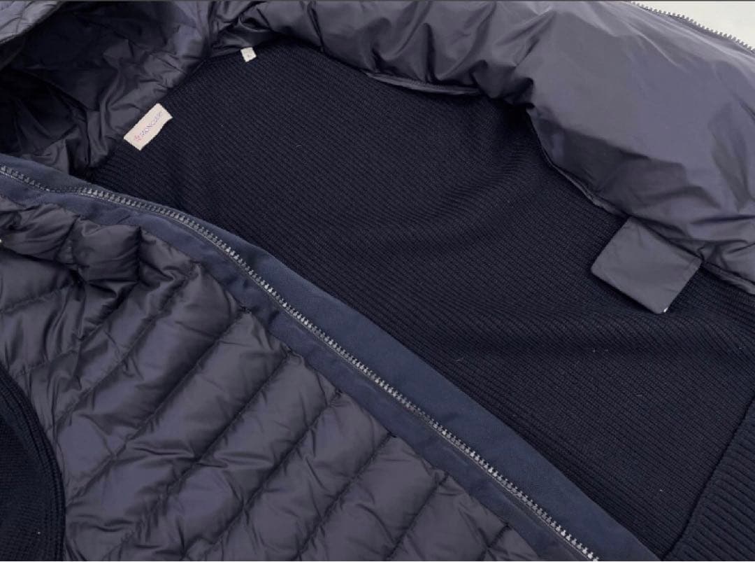 モンクレール ダウンニット　Lサイズ