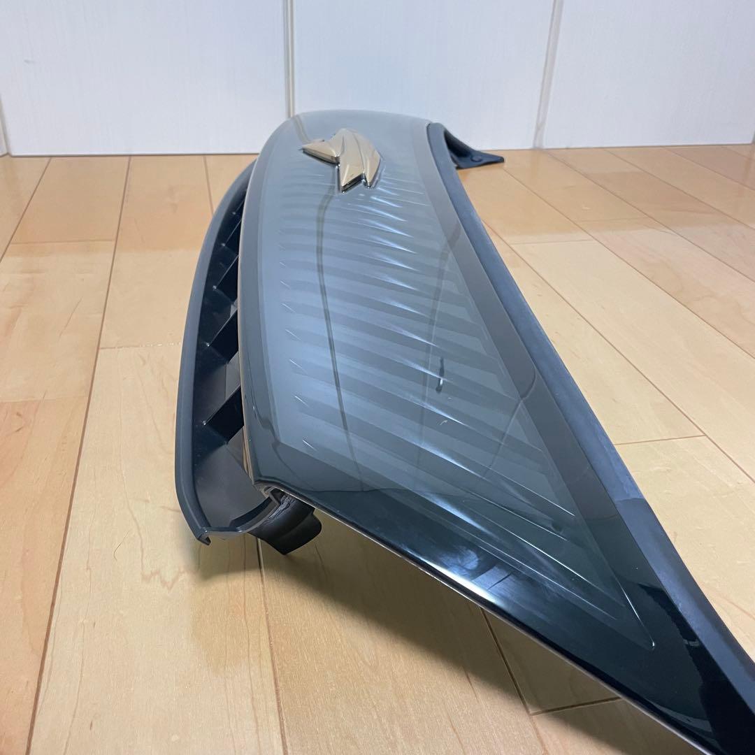 【菊】【未使用】【新車外し】60系ハリアー純正フロントグリル