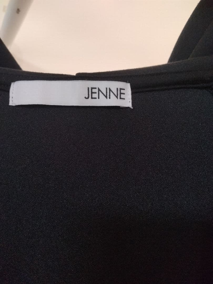 ジェンヌ☆パーカー 日本製美ラインパーカー ☆試着のみ