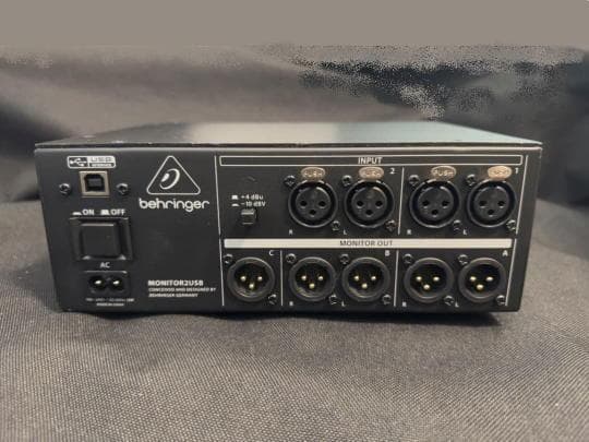 Behringer MONITOR2USB(XLR入出力)