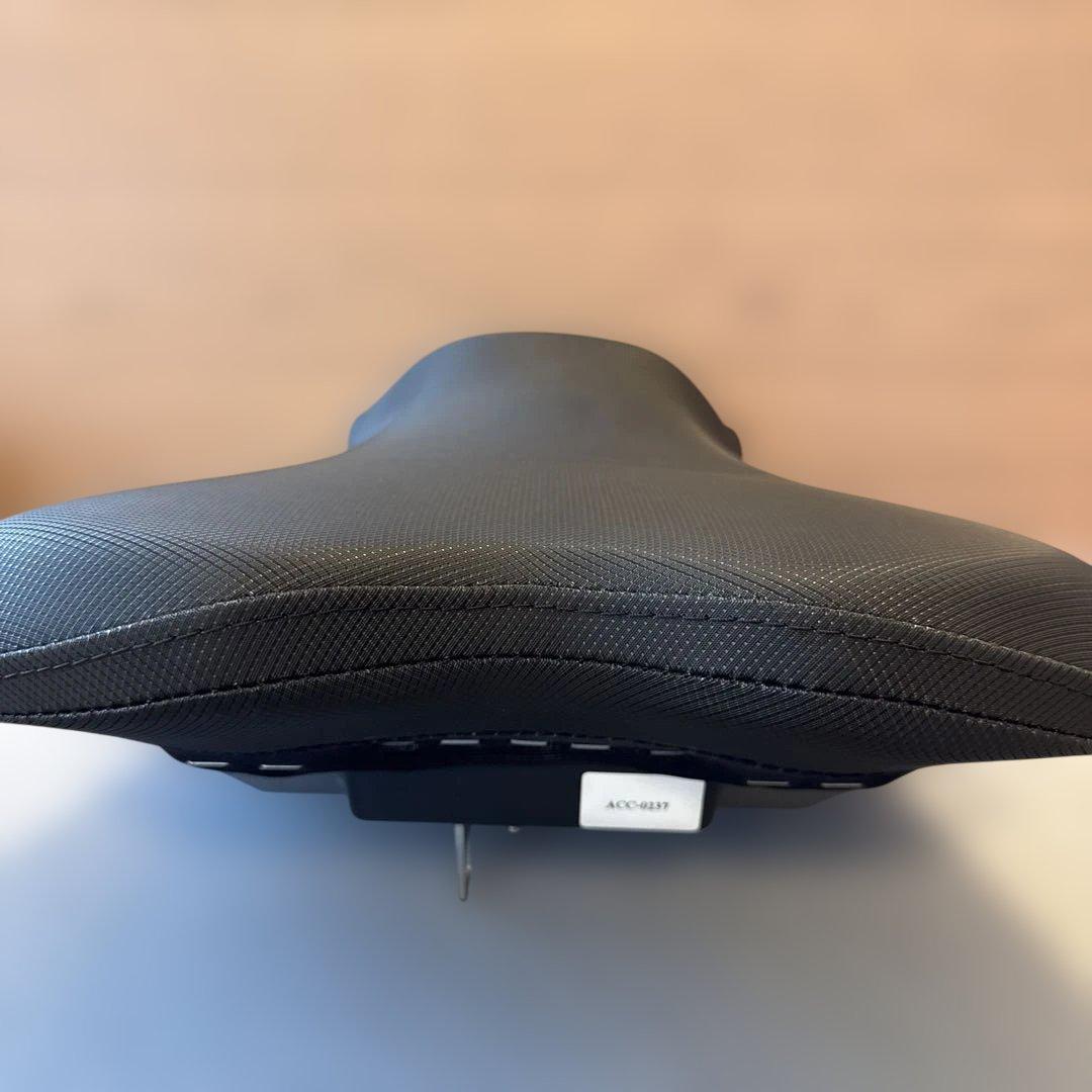 カワサキ　Ninja400 純正ハイシート