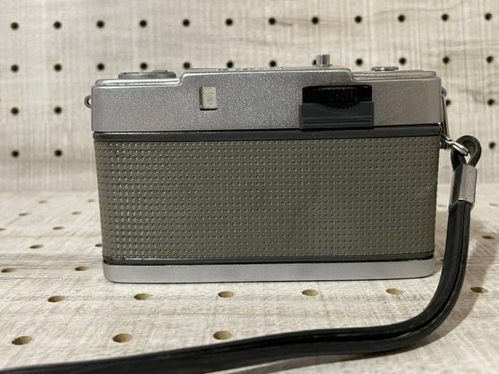 フィルムカメラ OLYMPUS PEN