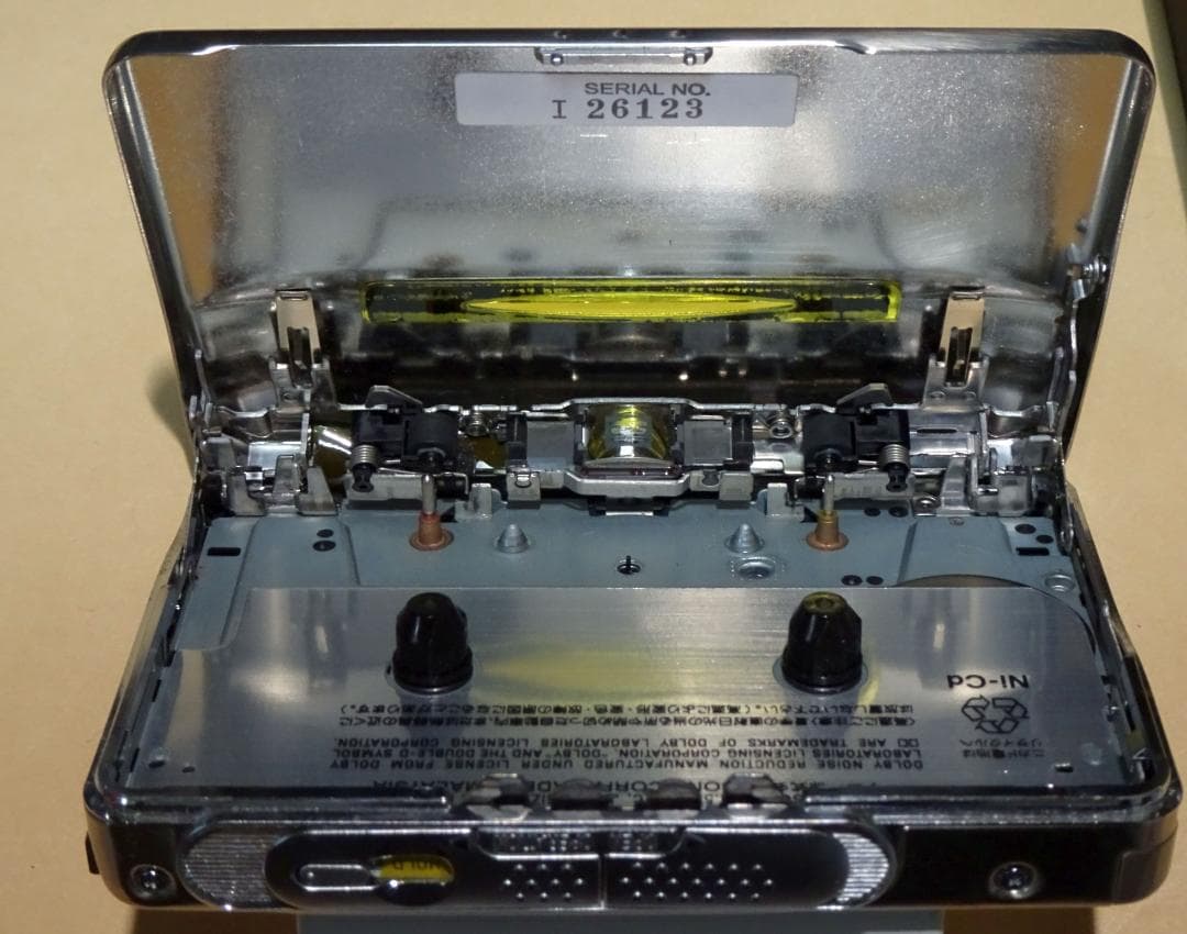 ジャンク品：ソニーウォークマンWM-EX20