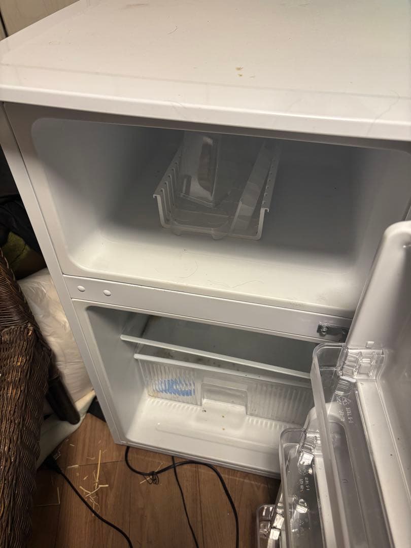 comfee 冷蔵庫 ホワイト 引き出し式冷藏室