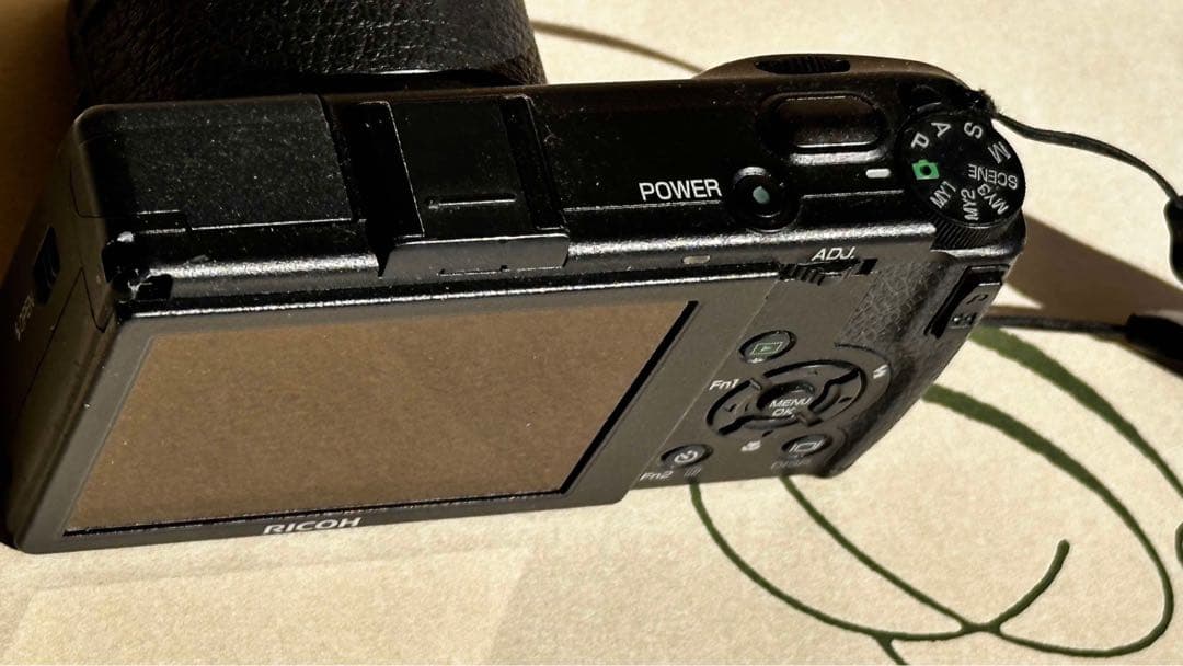 RICOH GR DIGITAL III レンズ付き