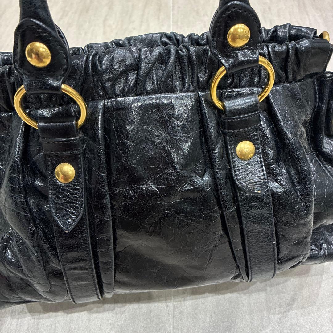 MIU MIU ブラックレザー ハンドバッグ