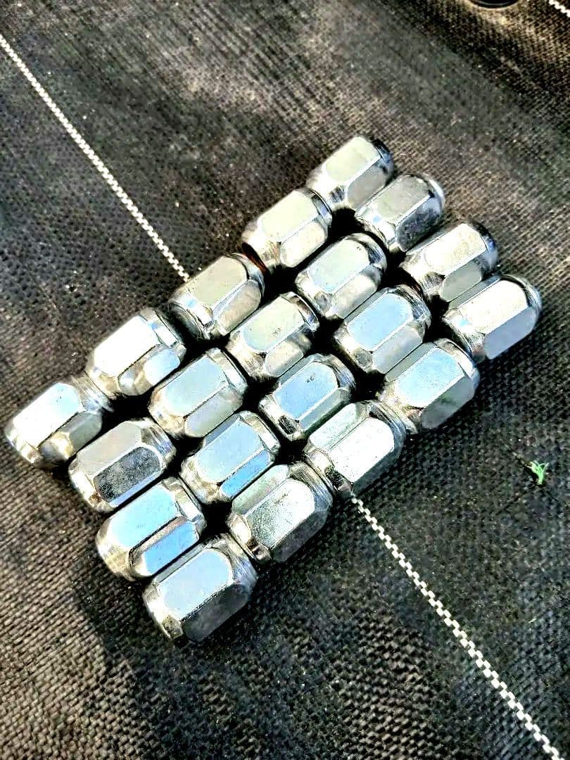 アルファード　ヴェルファイア　トヨタ　 スタッドレス 　16インチ　ナット付