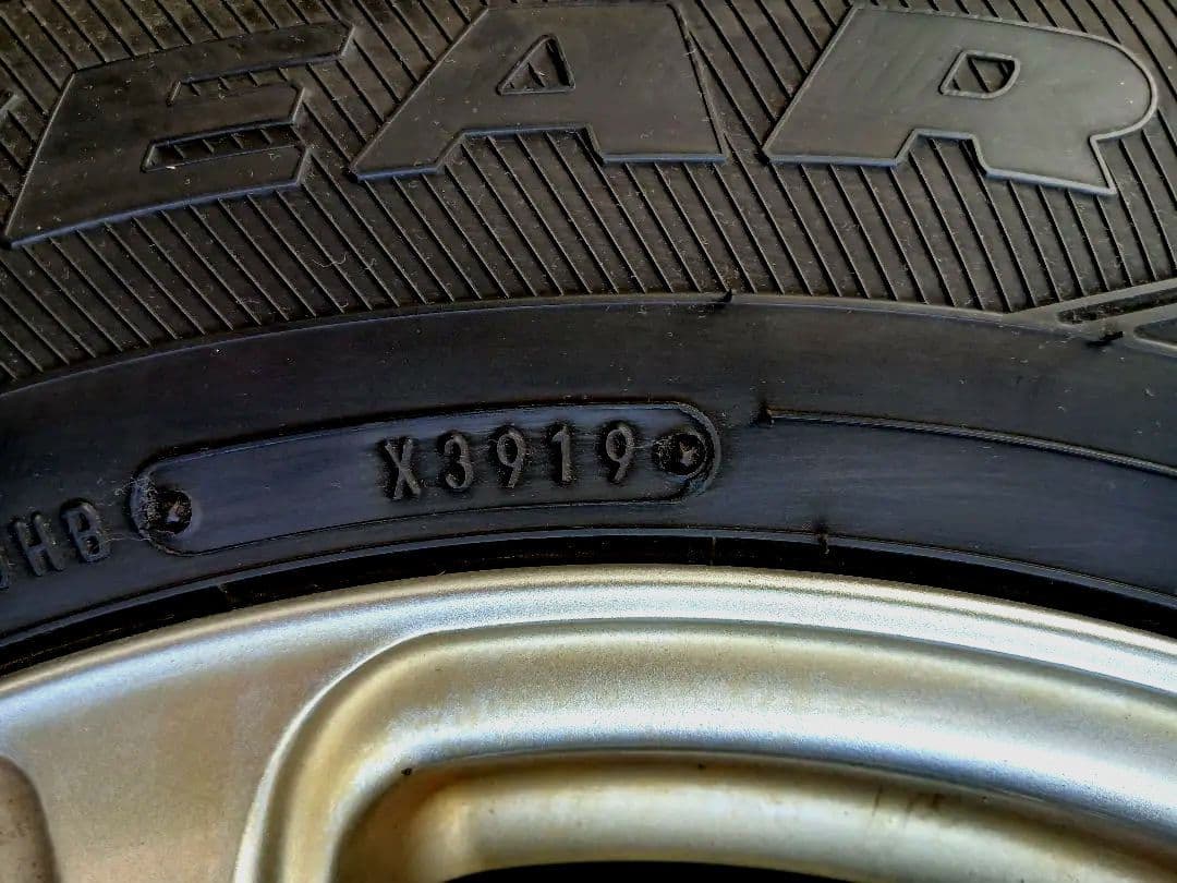 アルファード　ヴェルファイア　トヨタ　 スタッドレス 　16インチ　ナット付