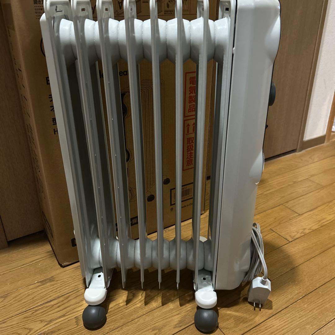 デロンギ　DeLonghi ( HJ0812 ) オイルヒーター