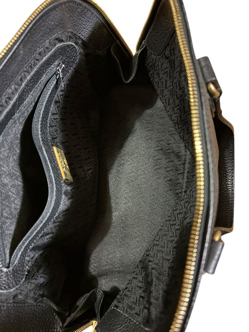 ヴァレンティノガラヴァーニ ハンドバッグ レザー シボ革 ロゴ ブラック