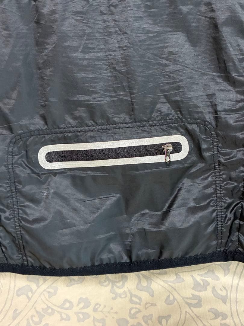 NIKE エアロロフト800 ベスト