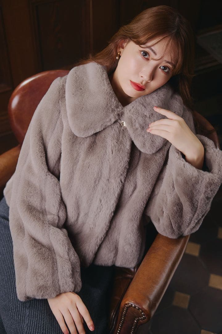 Winter Love Faux Fur Coat Mサイズ