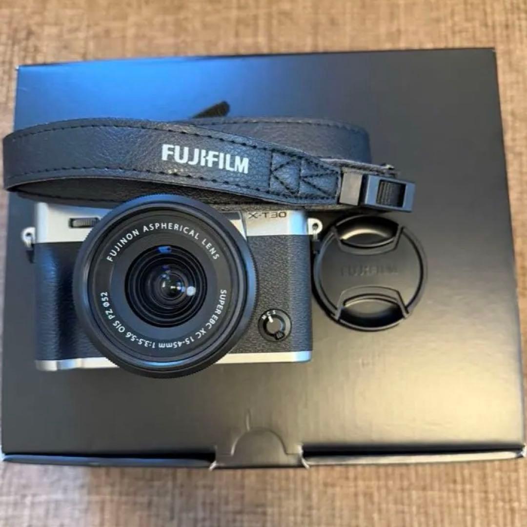 FUJIFILM X-T30 ミラーレス一眼