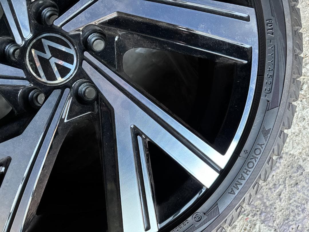 VW純正×iG70 225/40R18 スタッドレス4本