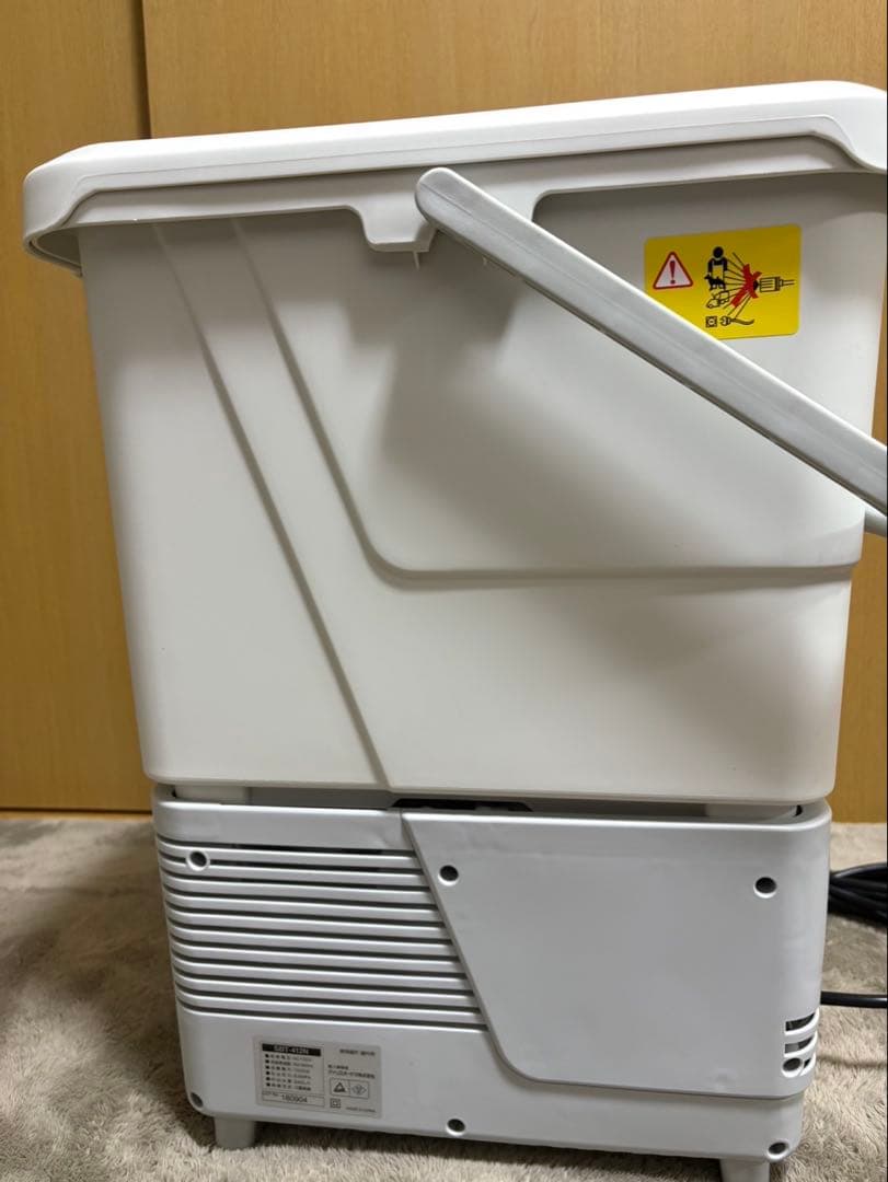 アイリスオーヤマ IRIS OHYAMA タンク式高圧洗浄機 SBT-412N