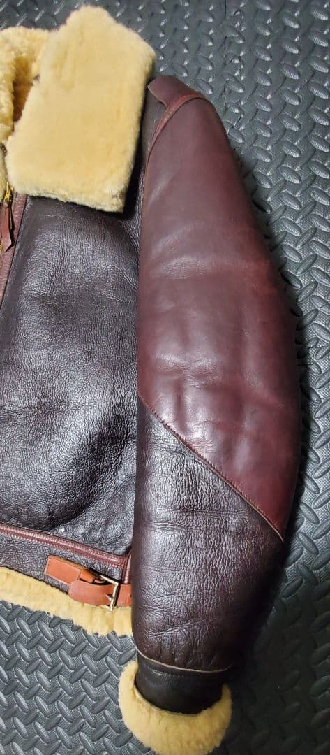 希少 エアロレザー B3 大戦モデル ムートン フライトジャケット