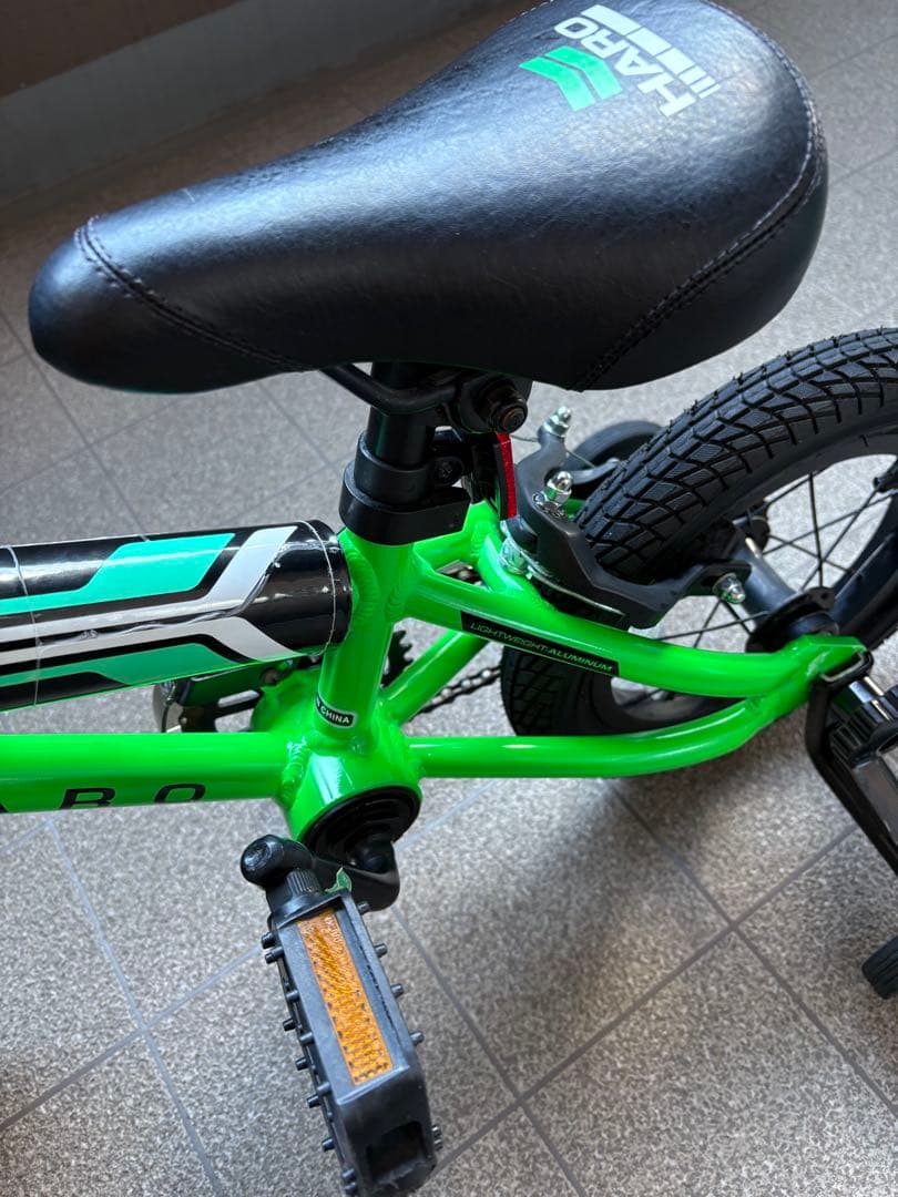 【12インチBMX】HAROBIKES SHREDDER キッズ自転車 補助輪付