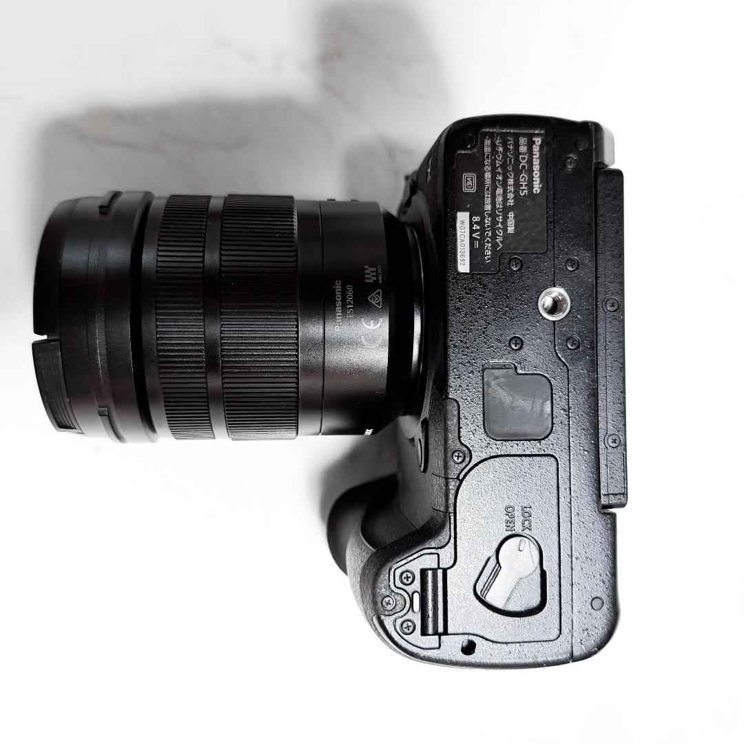 LUMIX DC-GH5-K ボディ ブラック ミラーレス一眼レフカメラ